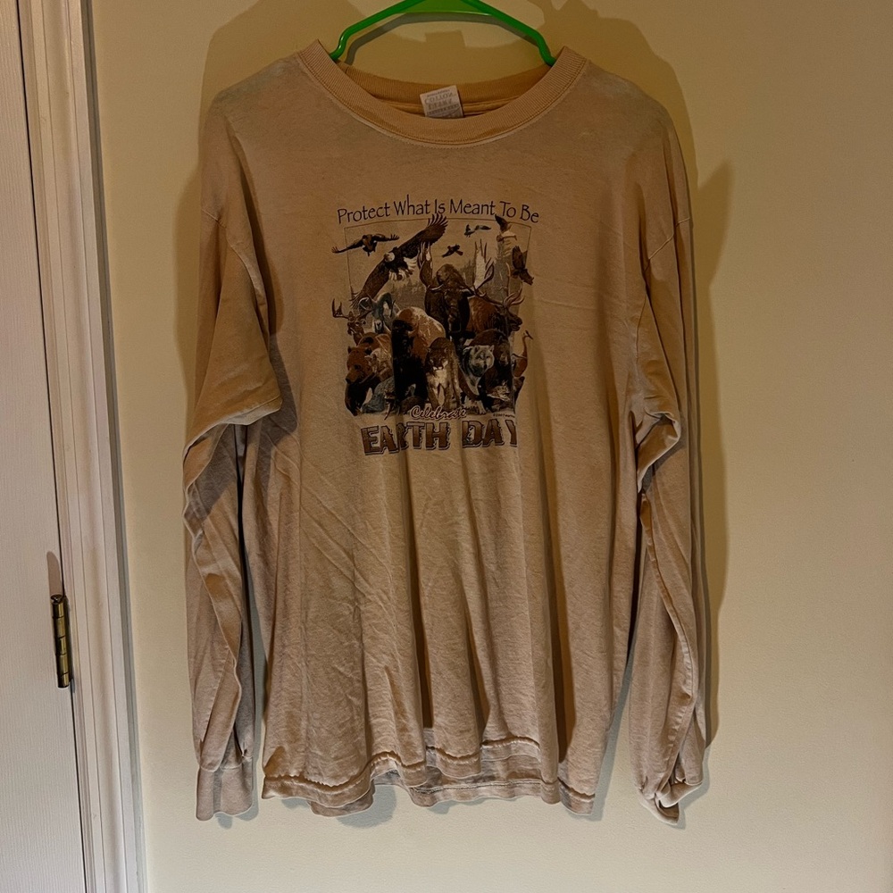 Gildan Tan Wildlife Graphic Long Sleeve Shirt